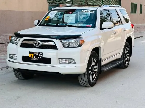 Toyota 4Runner Limited 2010 (1)