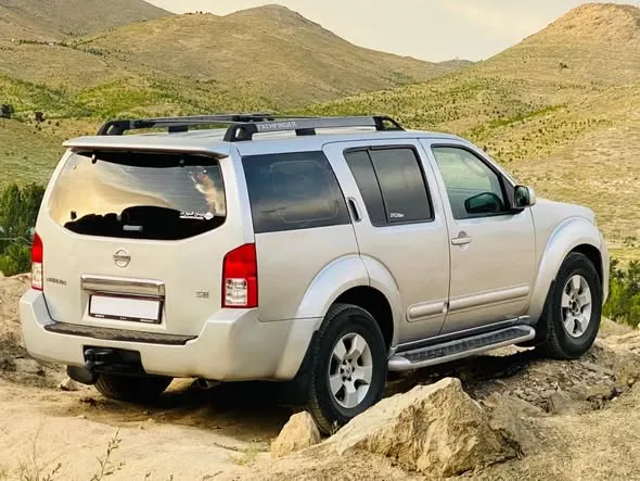 Nissan 2006 (3)