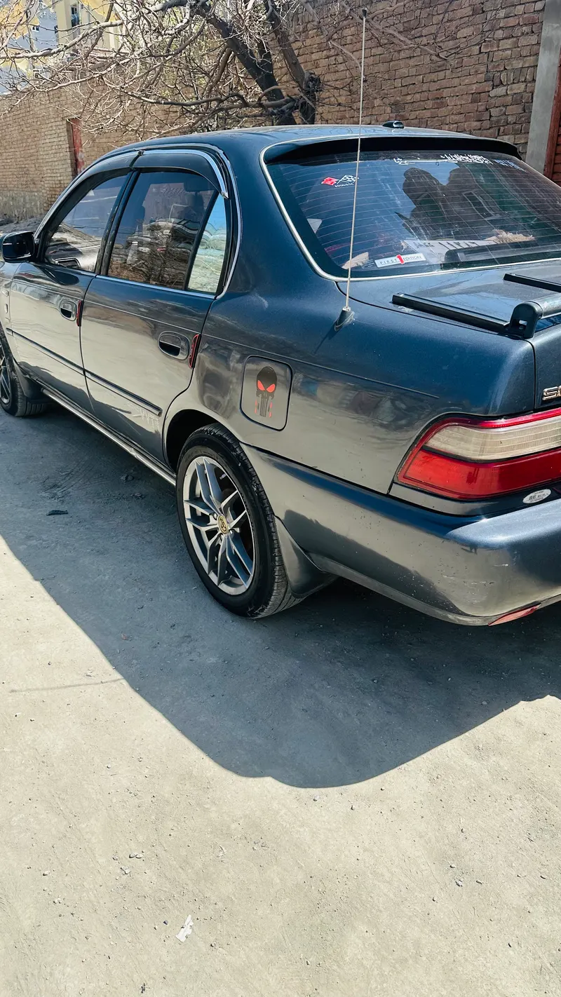 Toyota Corolla 1992 (5)