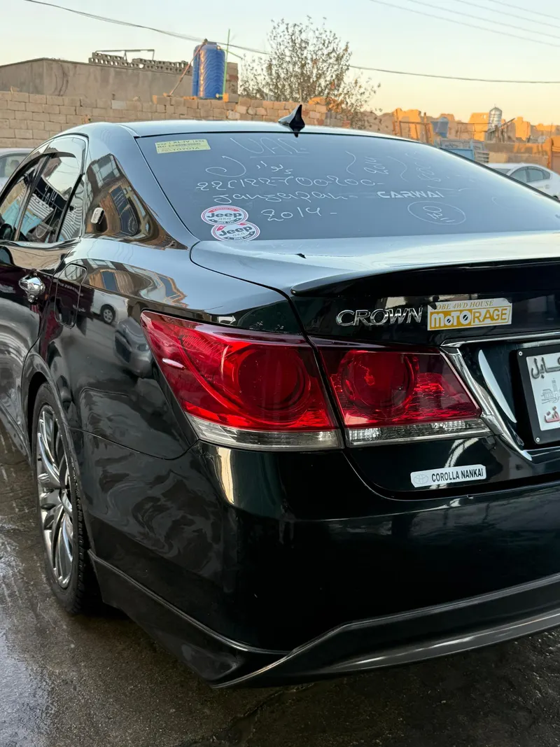 Toyota Crown 2014 (5)