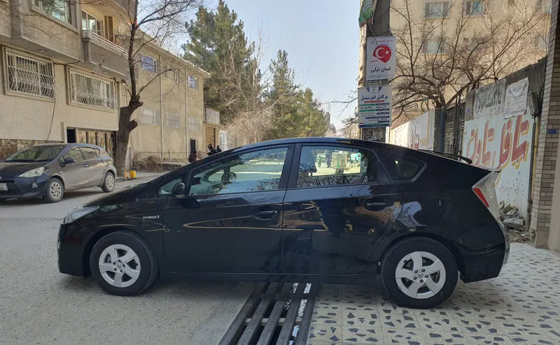 Toyota prius 2010 (3)