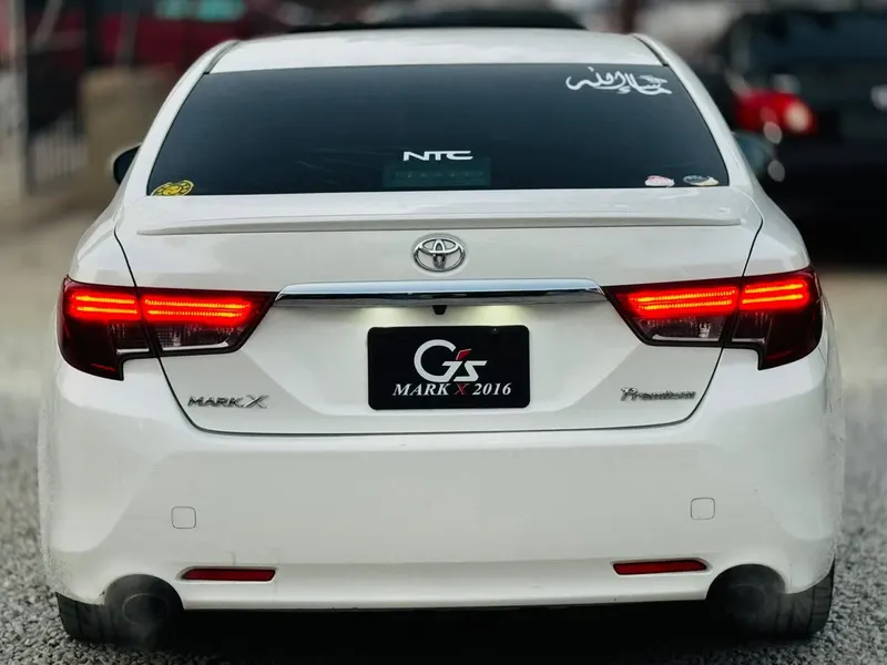 Toyota Corolla 2016 (3)