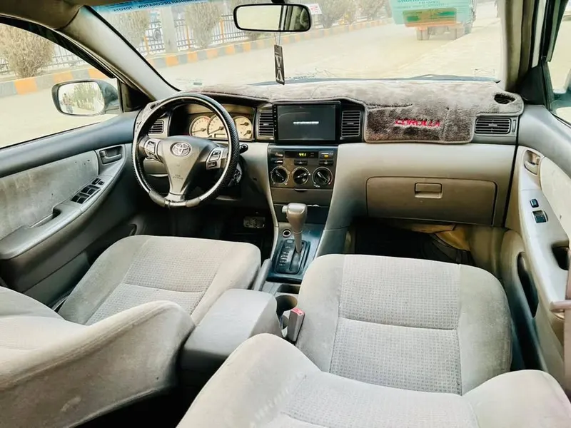 Toyota Corolla 2005 (4)