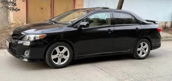 Toyota Corolla 2011 (2)