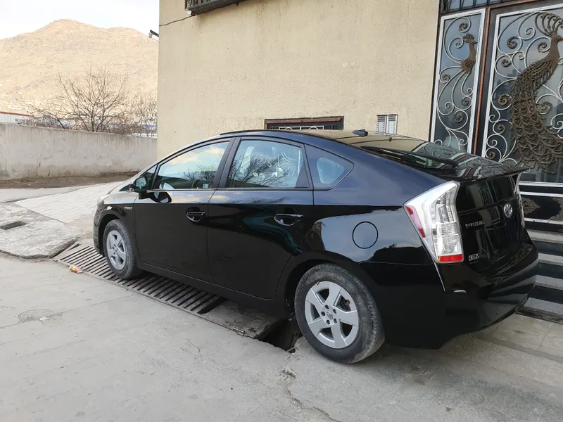 Toyota Prius 2010 (2)