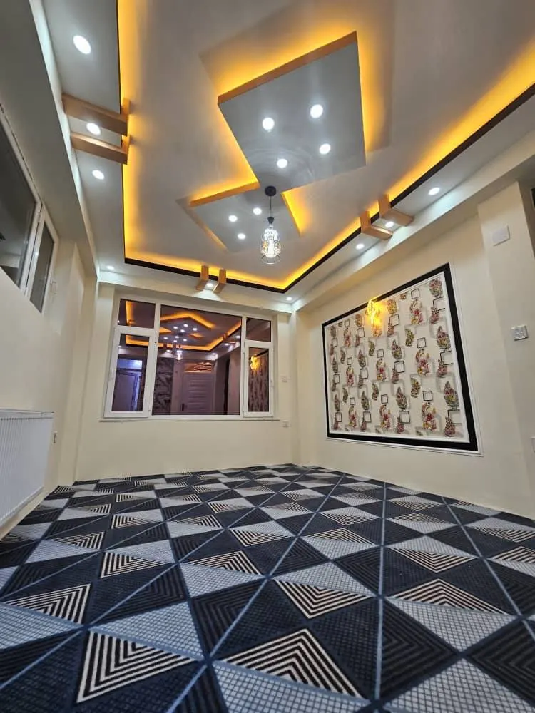 د پلورنې اپارتمان، 3 خونې، 120 m²، ځمکنی پوړ د انګړ سره (2)