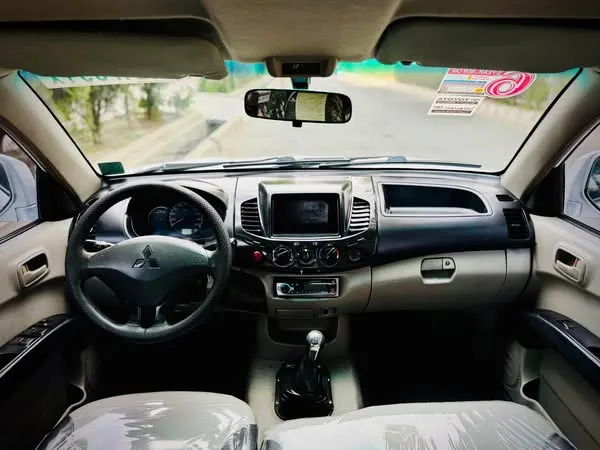 Mitsubishi 2007 (4)