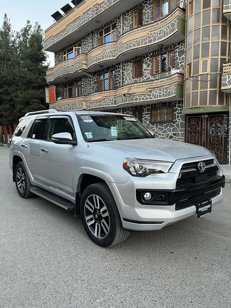 Toyota 4Runner (1)