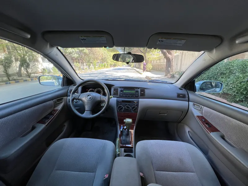 Toyota Corolla 2005 (4)