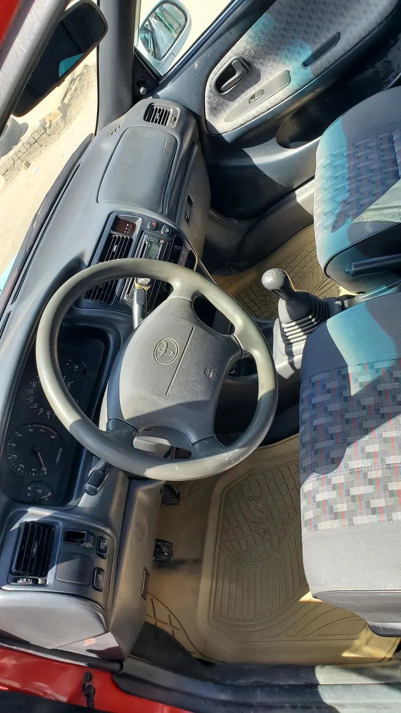Toyota Corolla 1996 (5)