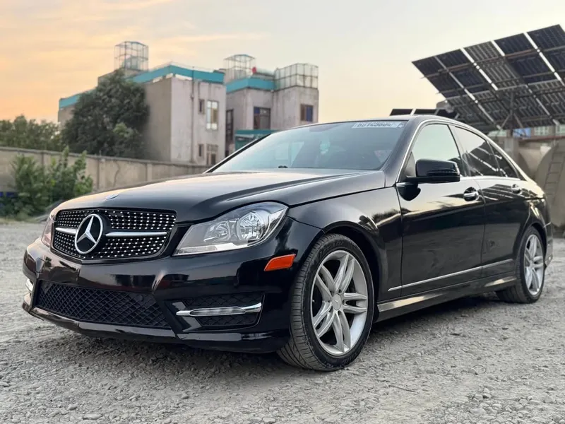 Mercedes-Benz 2013 (1)