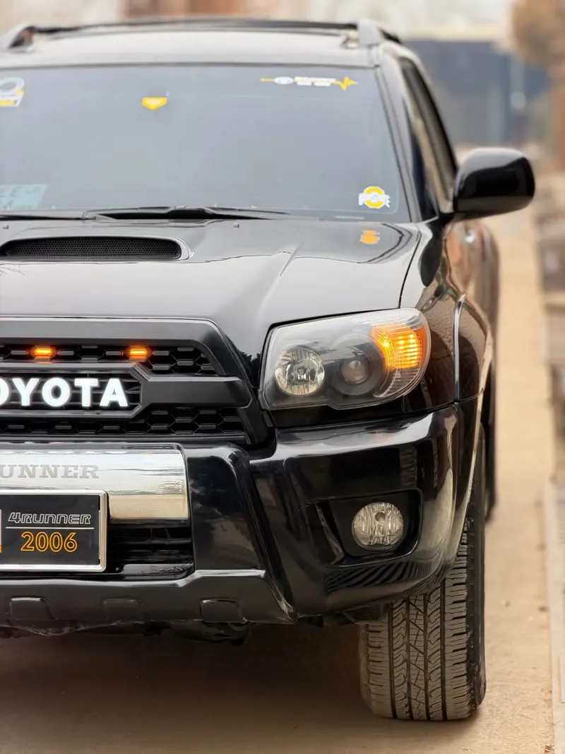 تویوتا 4Runner 2006 (2)