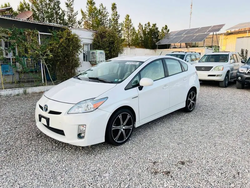 Toyota Prius Hybrid 2011 (1)