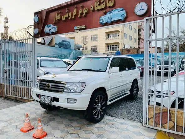 Toyota Land Cruiser 2006 (2)