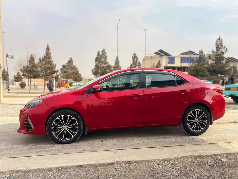Toyota Corolla 2024 (2)