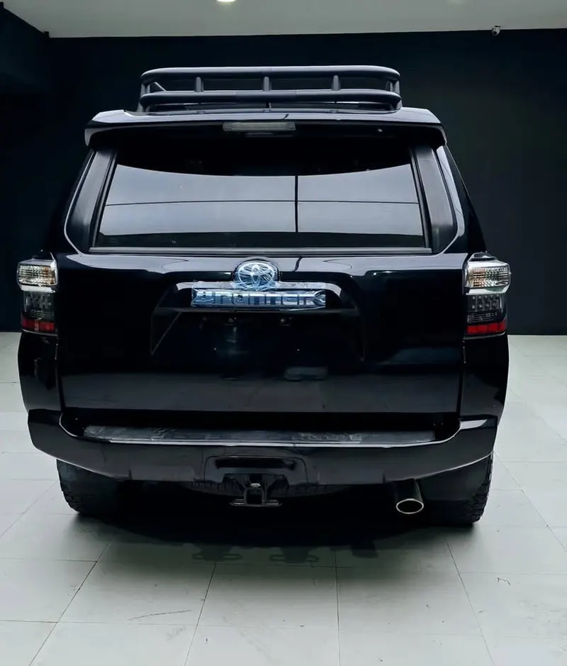 Toyota 4Runner SR5 2015 (3)