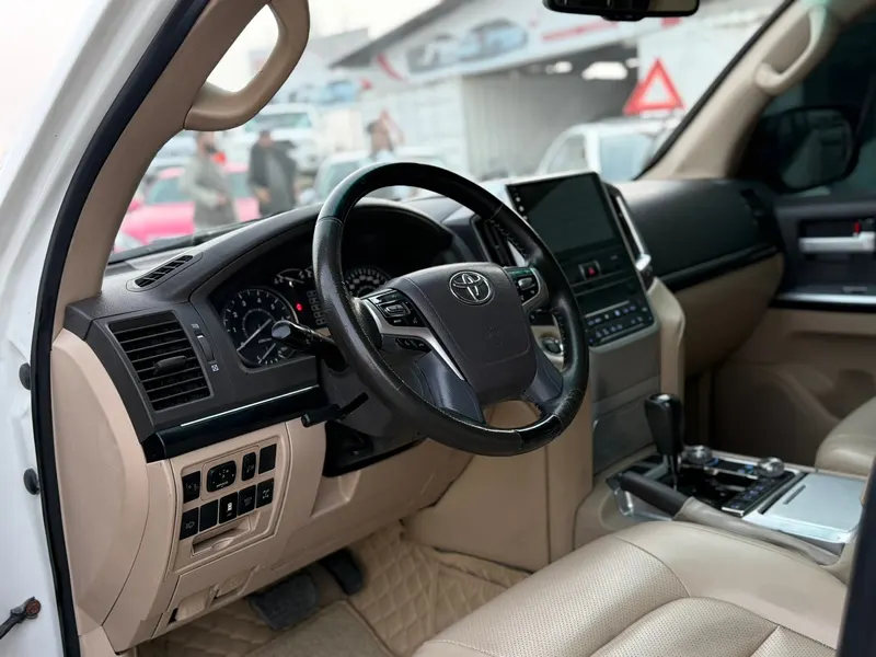 Toyota Land Cruiser 2014 (4)