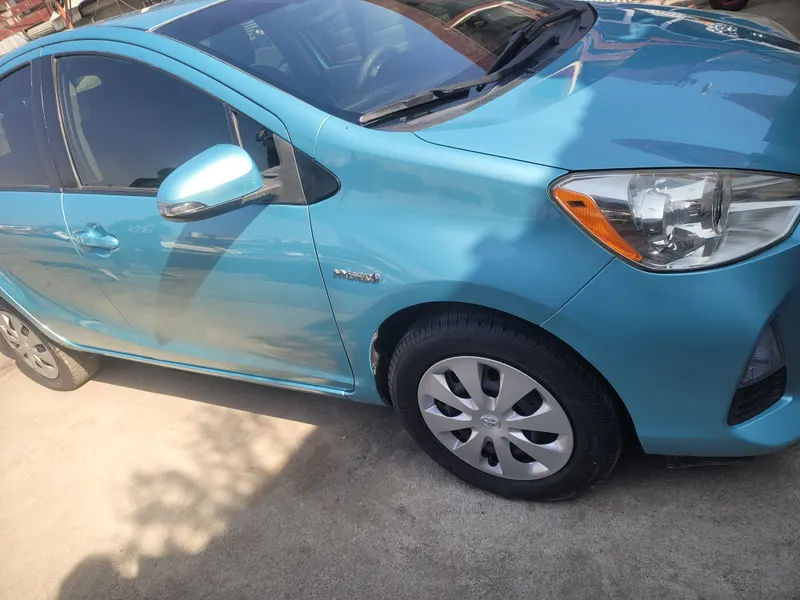 Toyota Aqua 2014 (6)