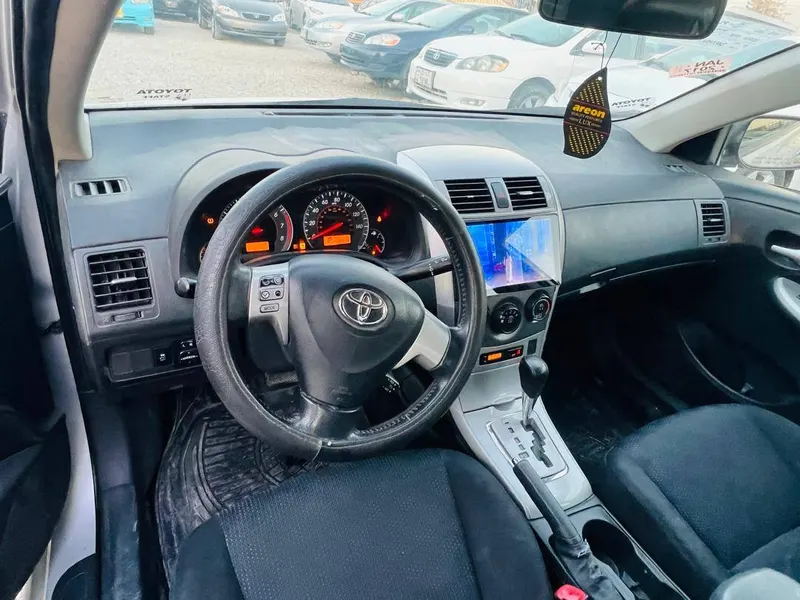 Toyota Corolla 2010 (4)