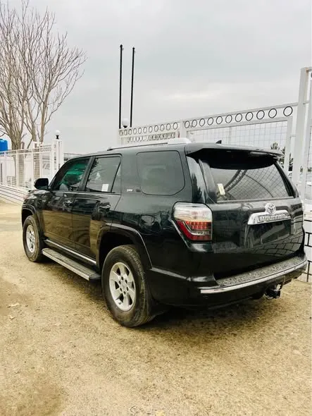 تویوتا 4Runner 2010 (3)