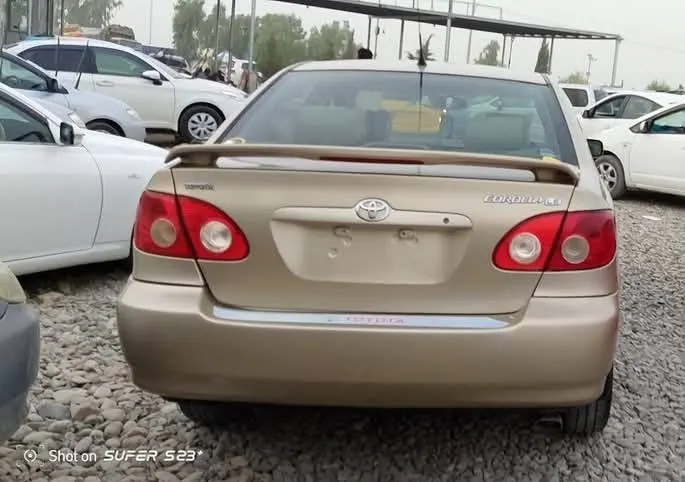 Toyota Corolla (3)