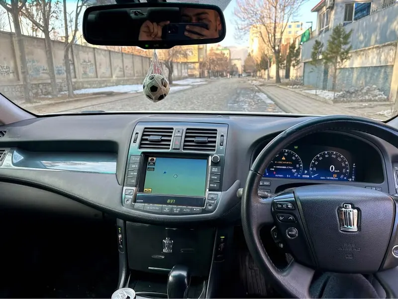 Toyota Crown Hybrid 2008 (3)