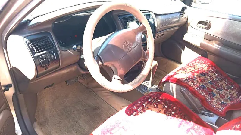 Toyota Corolla 1997 (4)