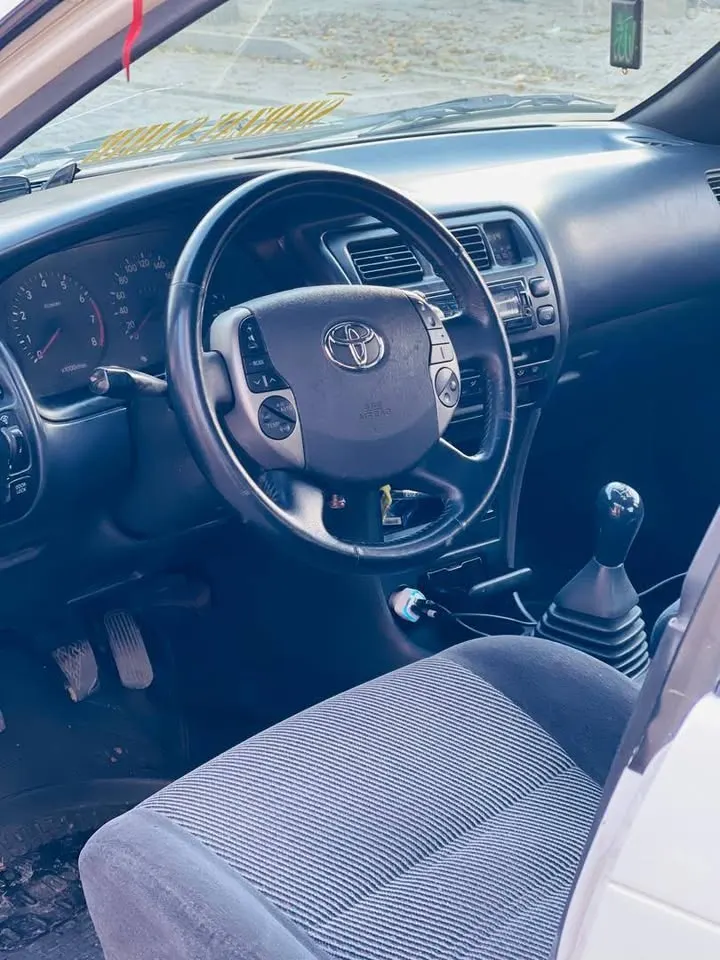Toyota Corolla 1993 (4)