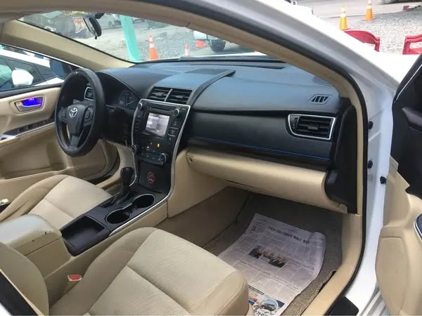 Toyota Camery 2015 (3)