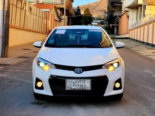 Toyota Corolla LE 2016 (1)