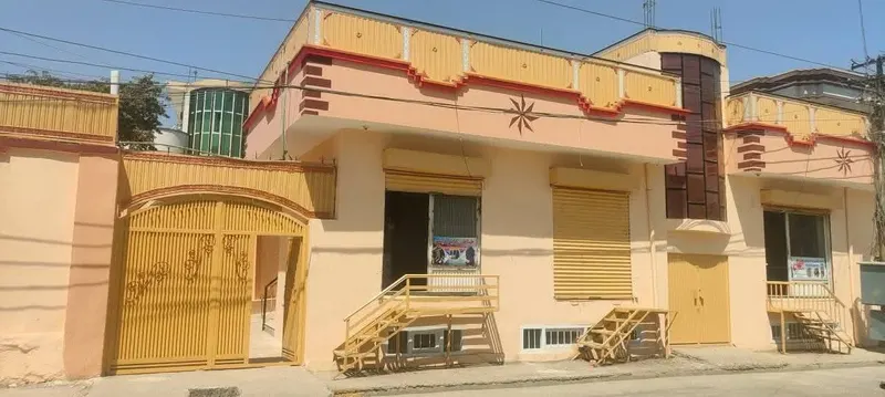 2-storey house with 3 shops for sale, 6 rooms, 250 m², District 7, Kabul (2)