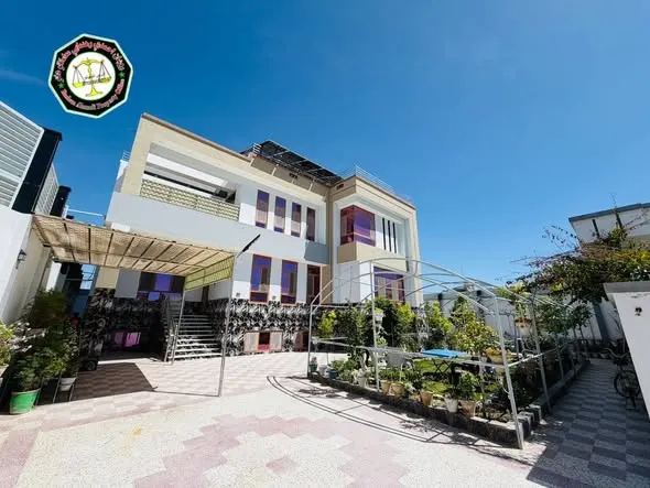 House for sale, 9 rooms, 700 m² (1)
