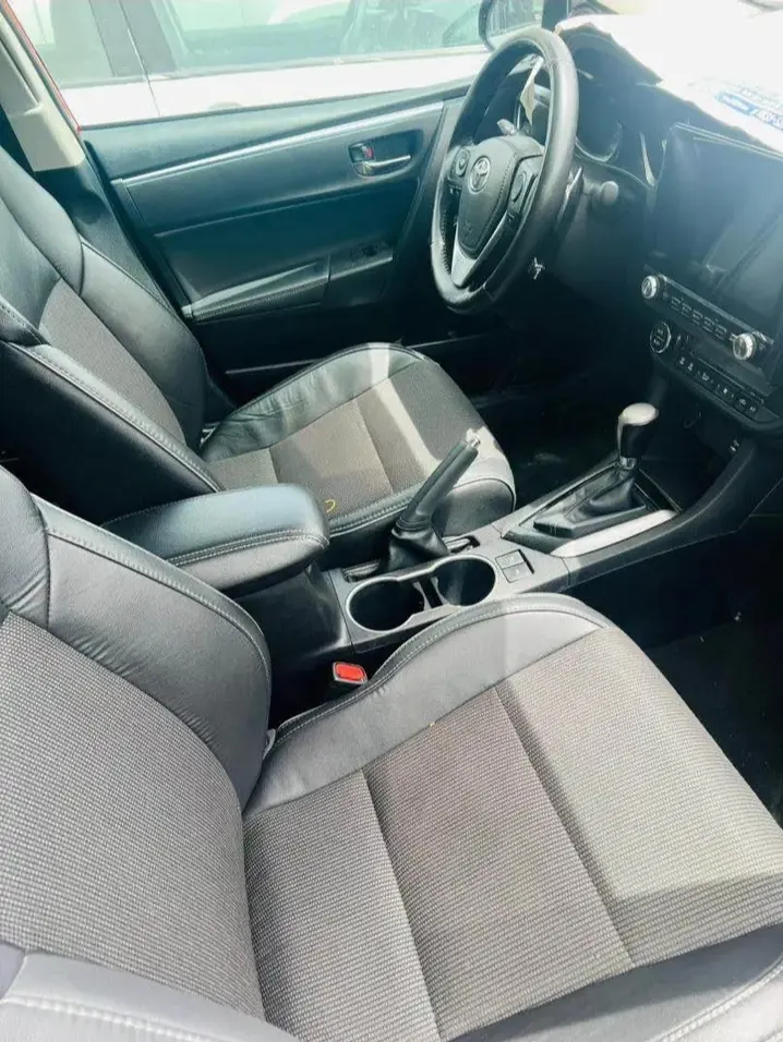 Toyota Corolla 2016 (5)