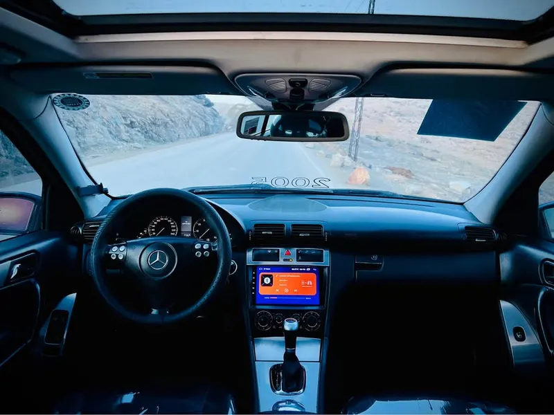 Mercedes-Benz Full Option 2005 (4)