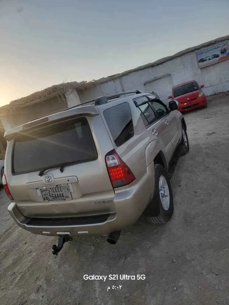Toyota 4Runner 2004 (3)