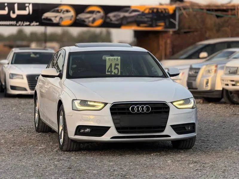 Audi A4 2015 (2)