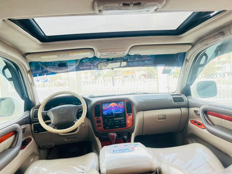 Lexus 2000 (4)