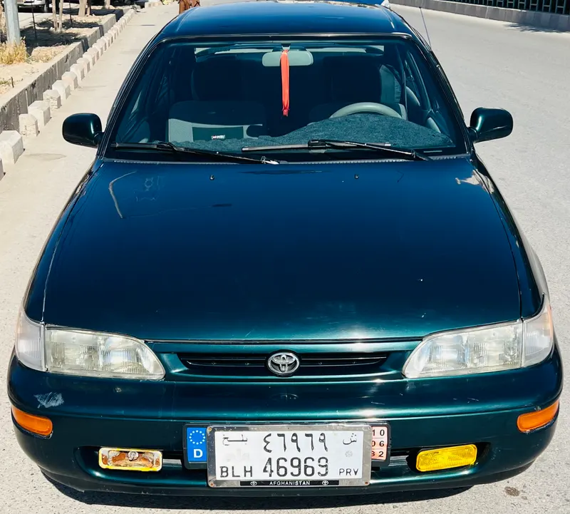 Toyota Corolla 1997 (2)