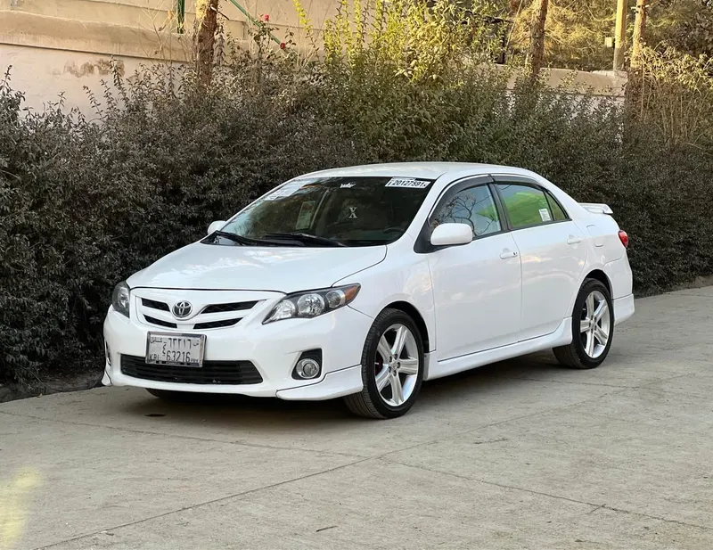 Toyota Corolla 2010 (2)