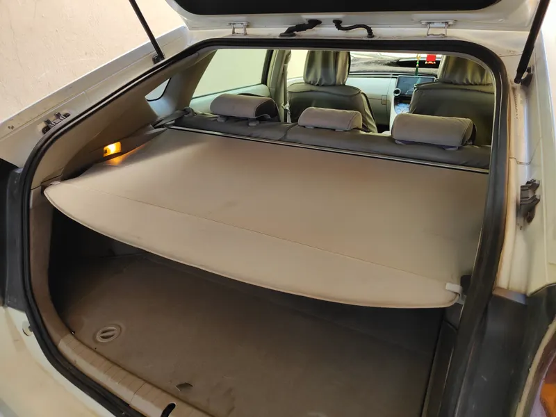 Toyota Prius 2011 (6)