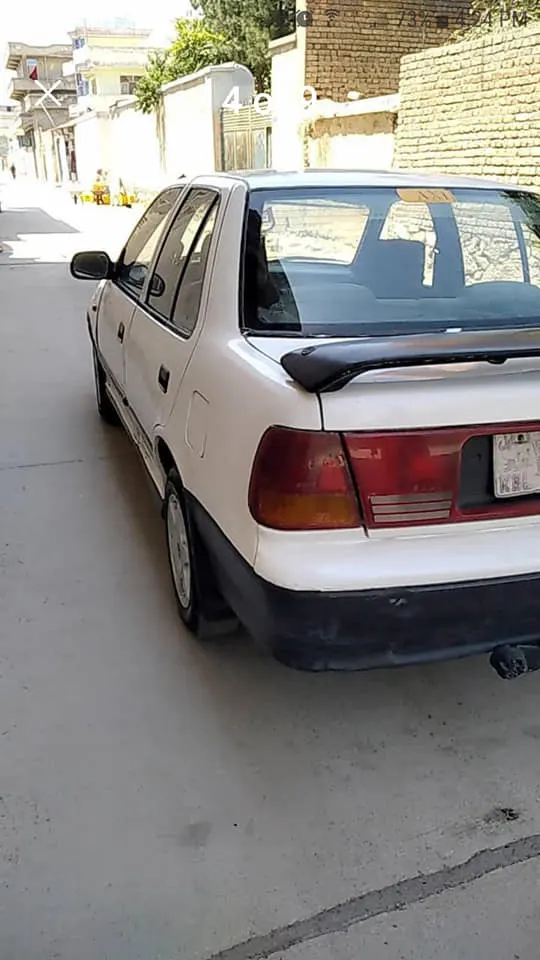 Suzuki Swift 1991 (2)