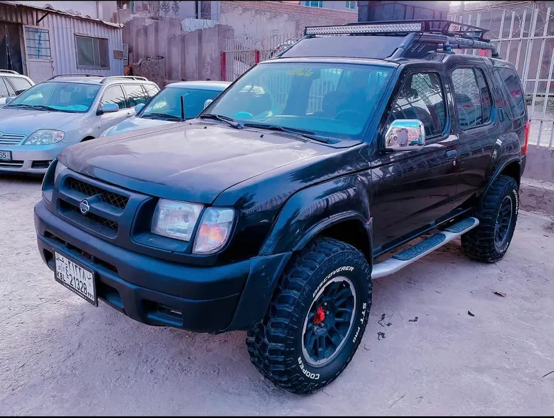 Nissan 2000 (1)