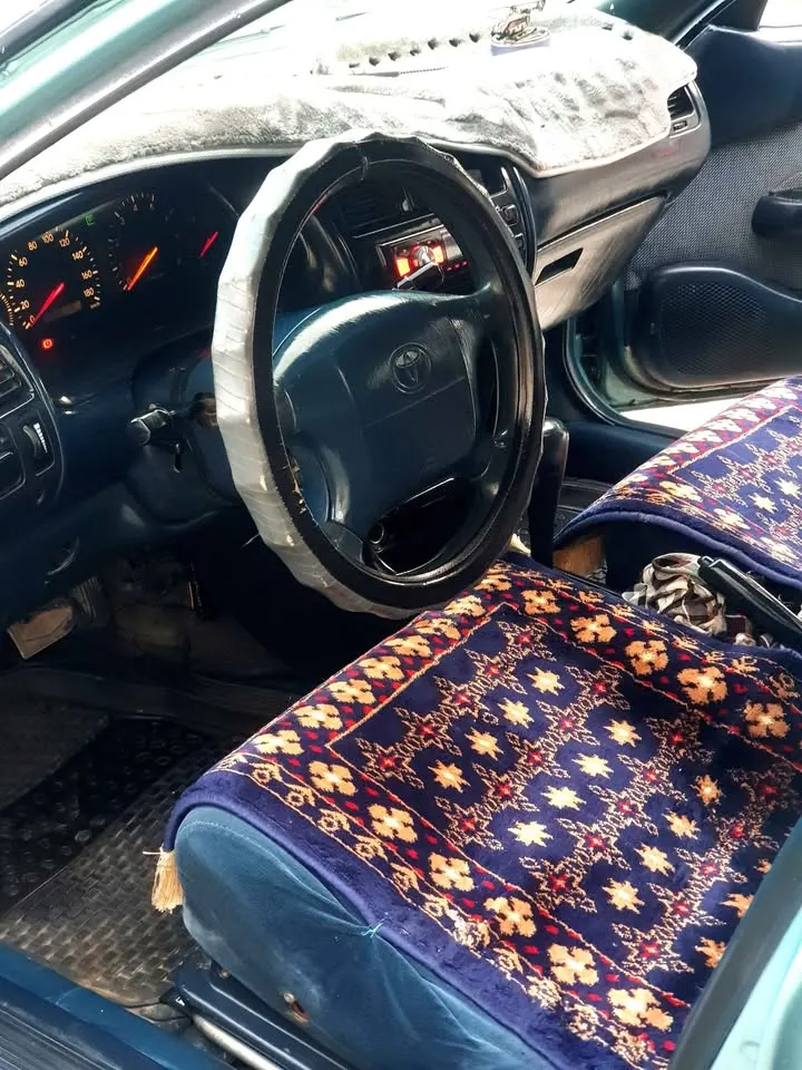 Toyota Corolla 1993 (4)