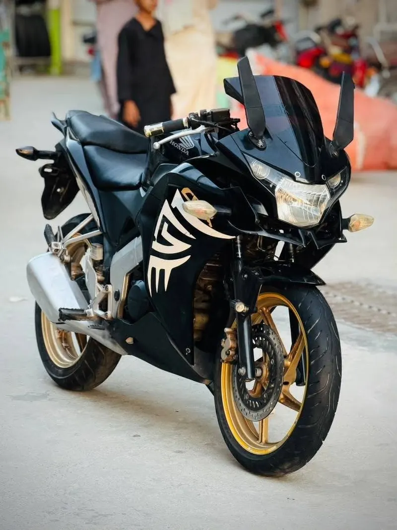 Honda CBR 150cc 2018 (2)