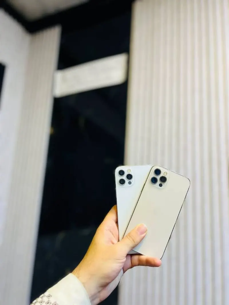 iPhone 12 Pro 128GB (1)