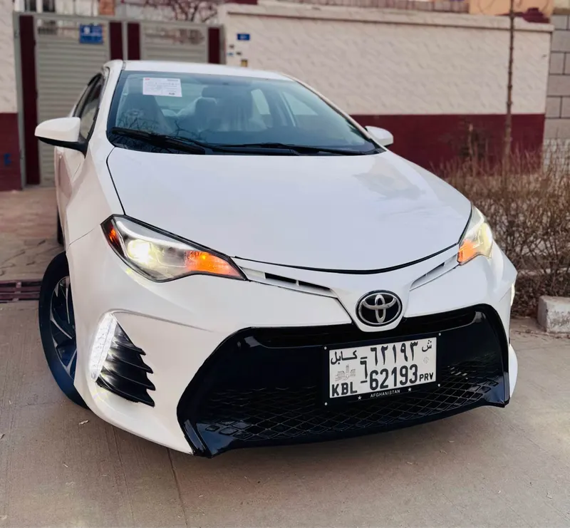 Toyota Corolla 2015 (1)