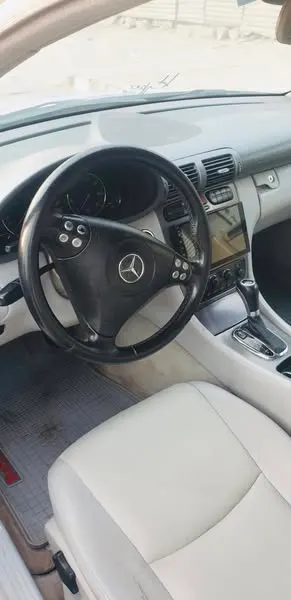 Mercedes-Benz 2004 (4)