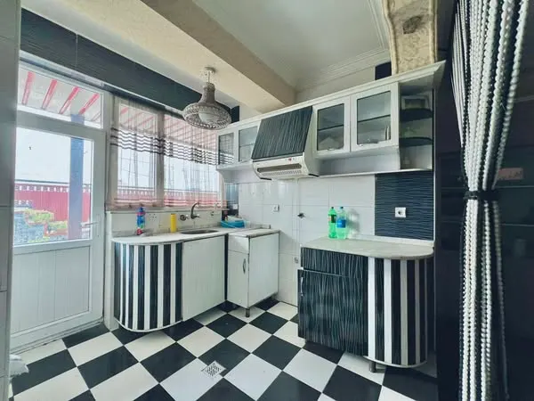Apartment for sale, 5 rooms, 250 m² with roof terrace, 5th floor, Kabul (2)