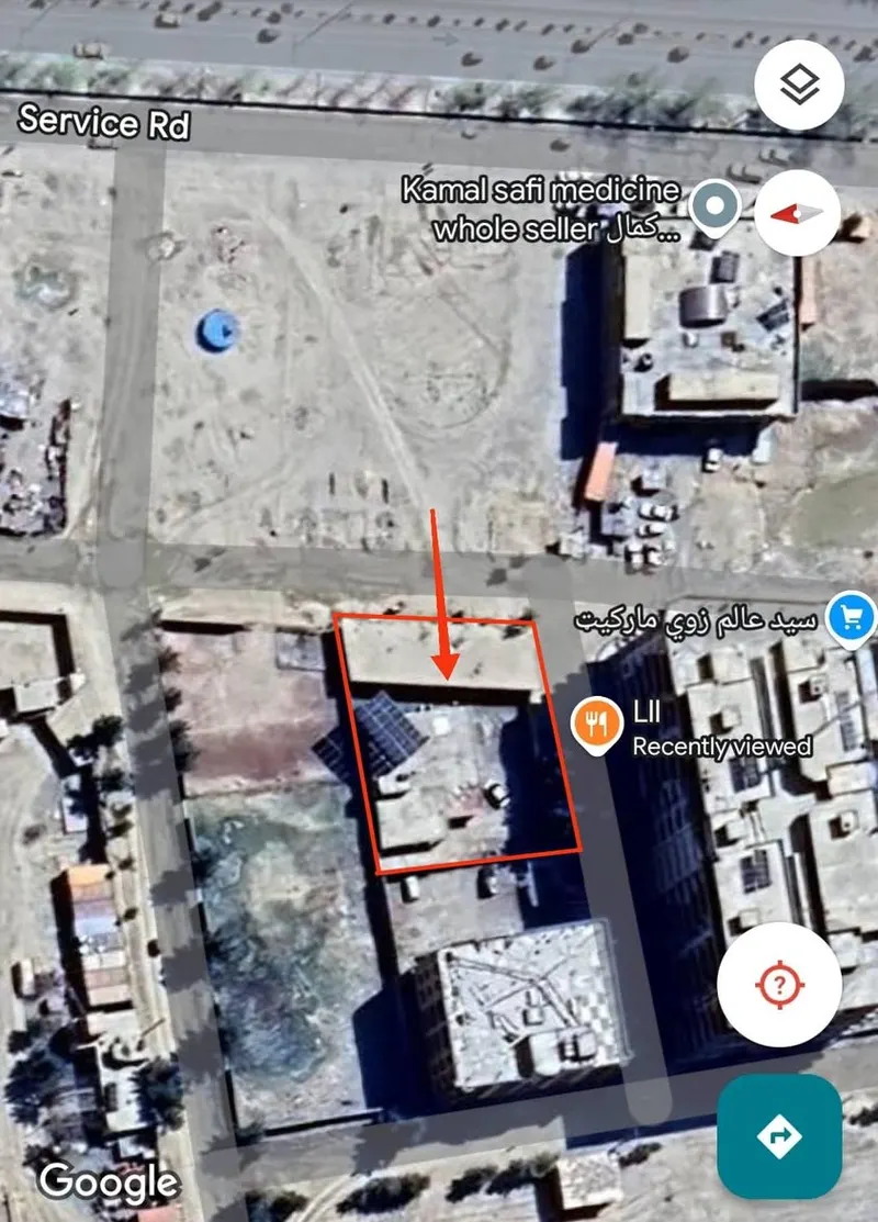 Land with house and 6 shops for sale, 8 biswa, near Kawsar Hospital, Arzan Qimat (4)