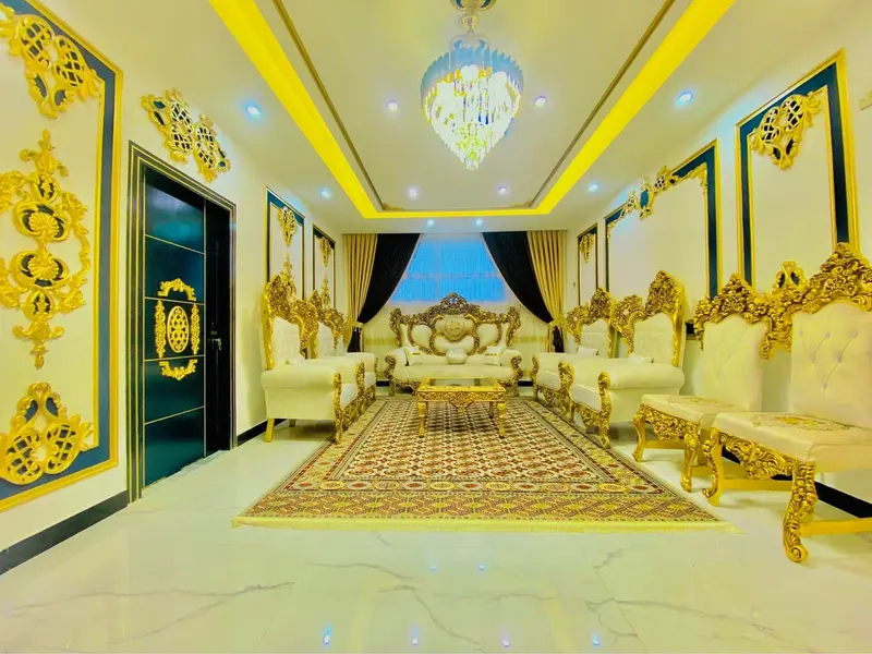 Apartment for sale, 5 rooms, 210 m², 3rd floor, Shahr-e Naw, Kabul (1)
